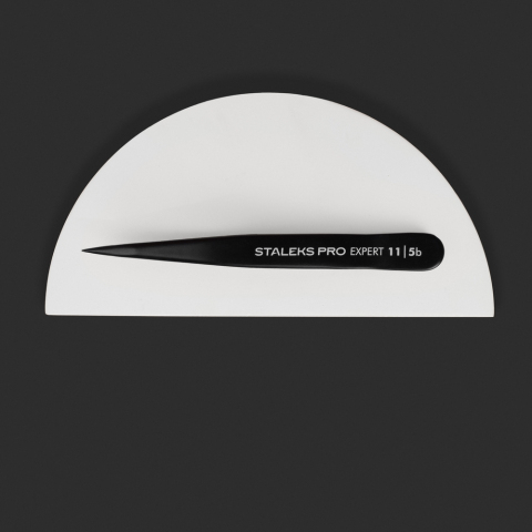 ТЕ-11/5 В EXPERT Пинцет для бровей черный точечный