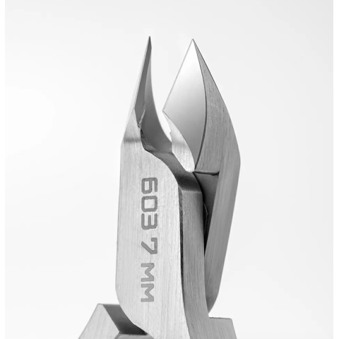 603/07 RuNail Кусачки для кутикулы матовые 105/07 мм