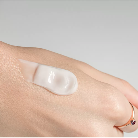 9936 RuNail Молочко для рук и тела с мочевиной 10%, 200 мл.